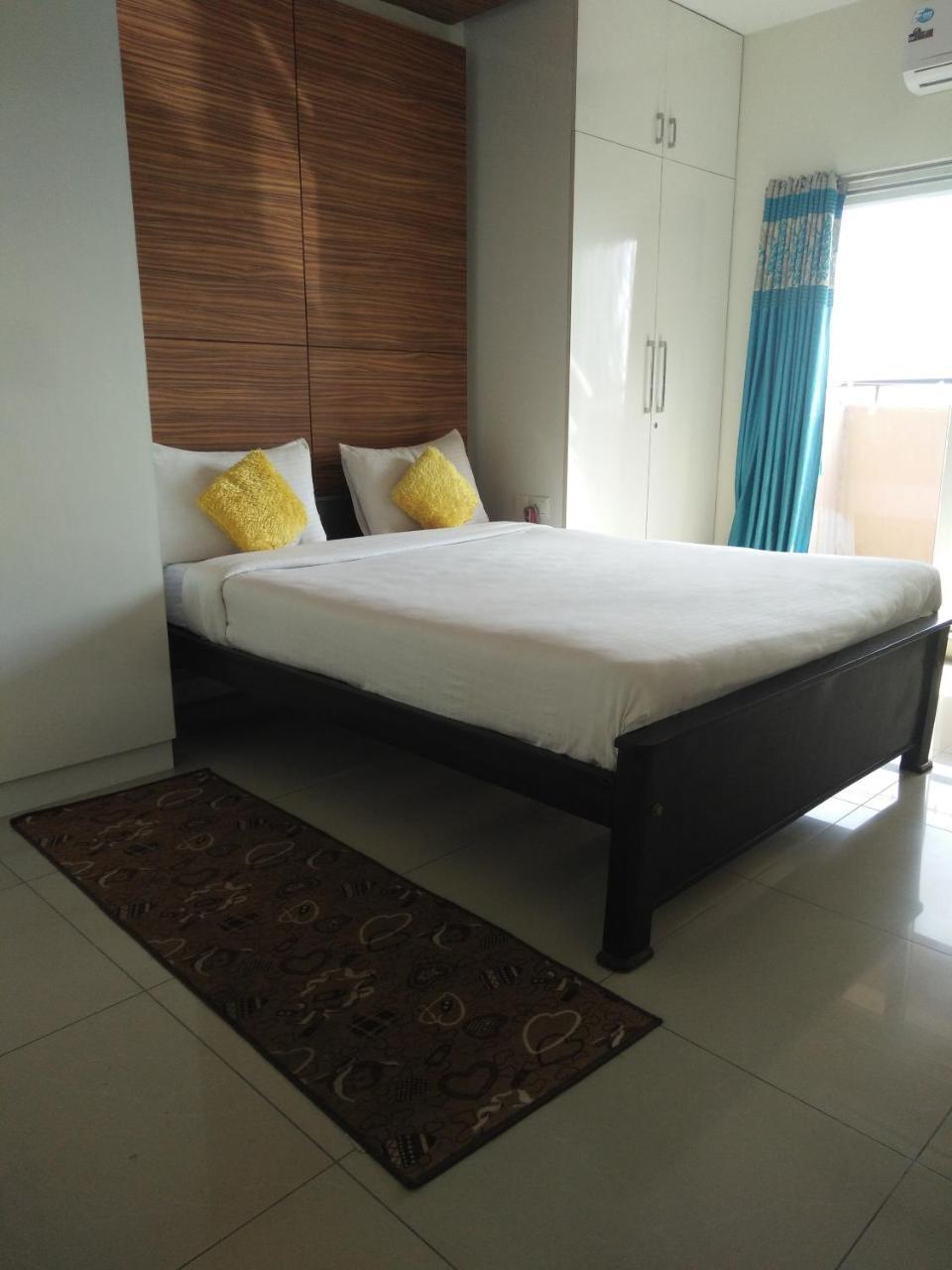 Deeya Suites Private Limited Bangalore Exterior foto